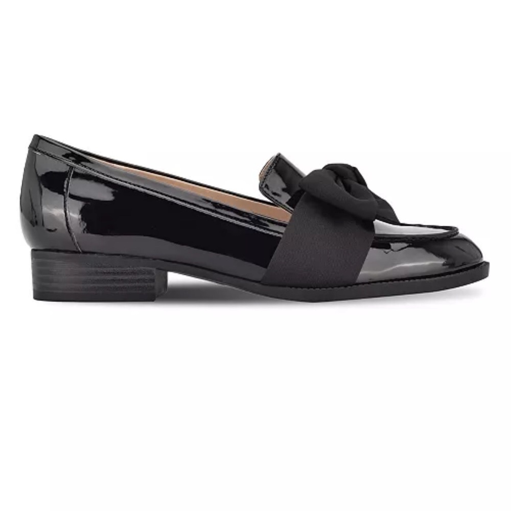 Bandolino Black Patent Loafers with Bow Detail - Picture 3 of 10
